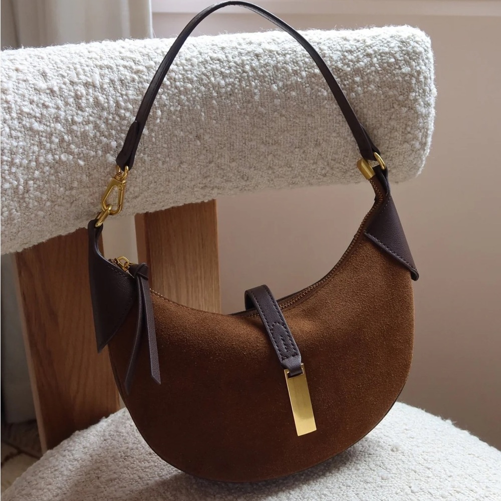 Cupcakes 🧁 and Cashmere Vintage Cowhide Crescent Bag - Picture 2 of 10